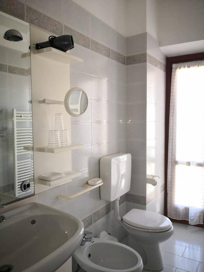 Holiday In Bellagio Center Apartment Luaran gambar